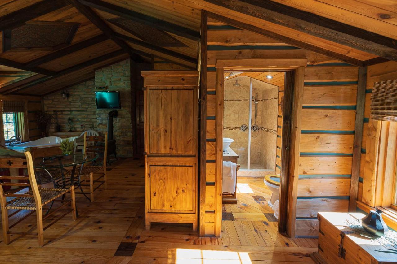 Domaine Riviere Sacacomie Hotel Saint-Alexis-des-Monts Luaran gambar